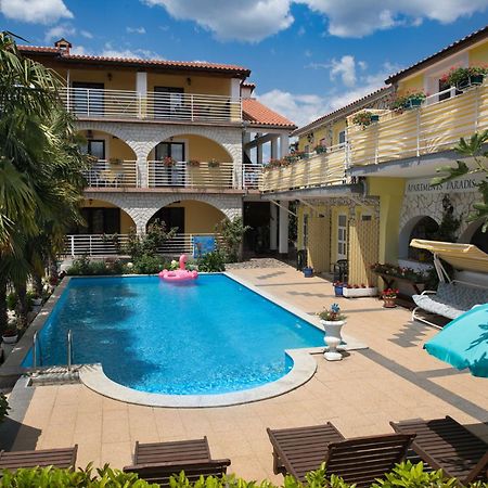 Apartments Paradis 罗维尼 外观 照片
